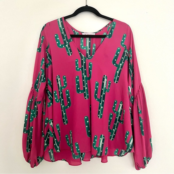 Cute Cactus Print Izzy & Lola Blouse with Puffy Sleeves - Picture 1 of 6